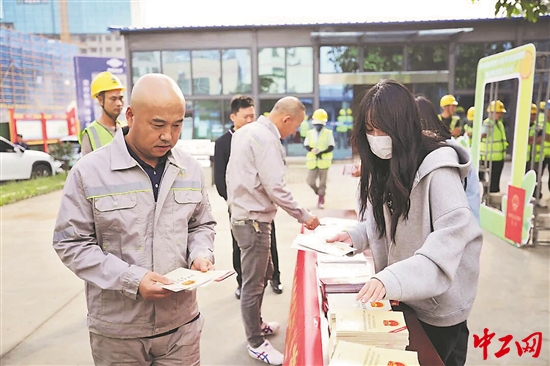 3323830_tpzz_1770624532857_b